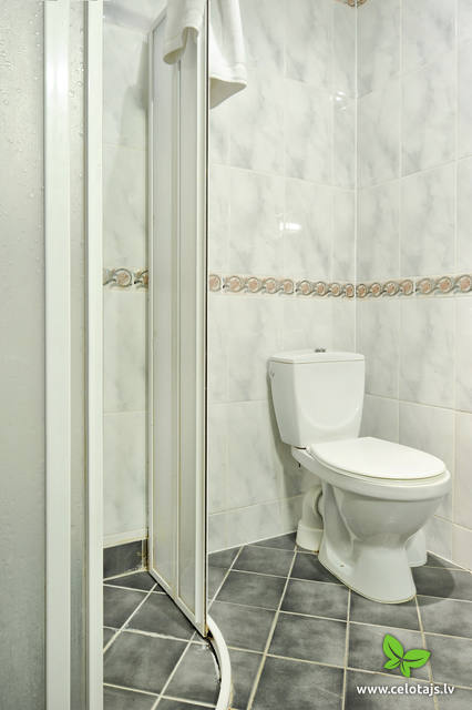 Olevi Residents bathroom (1).jpg